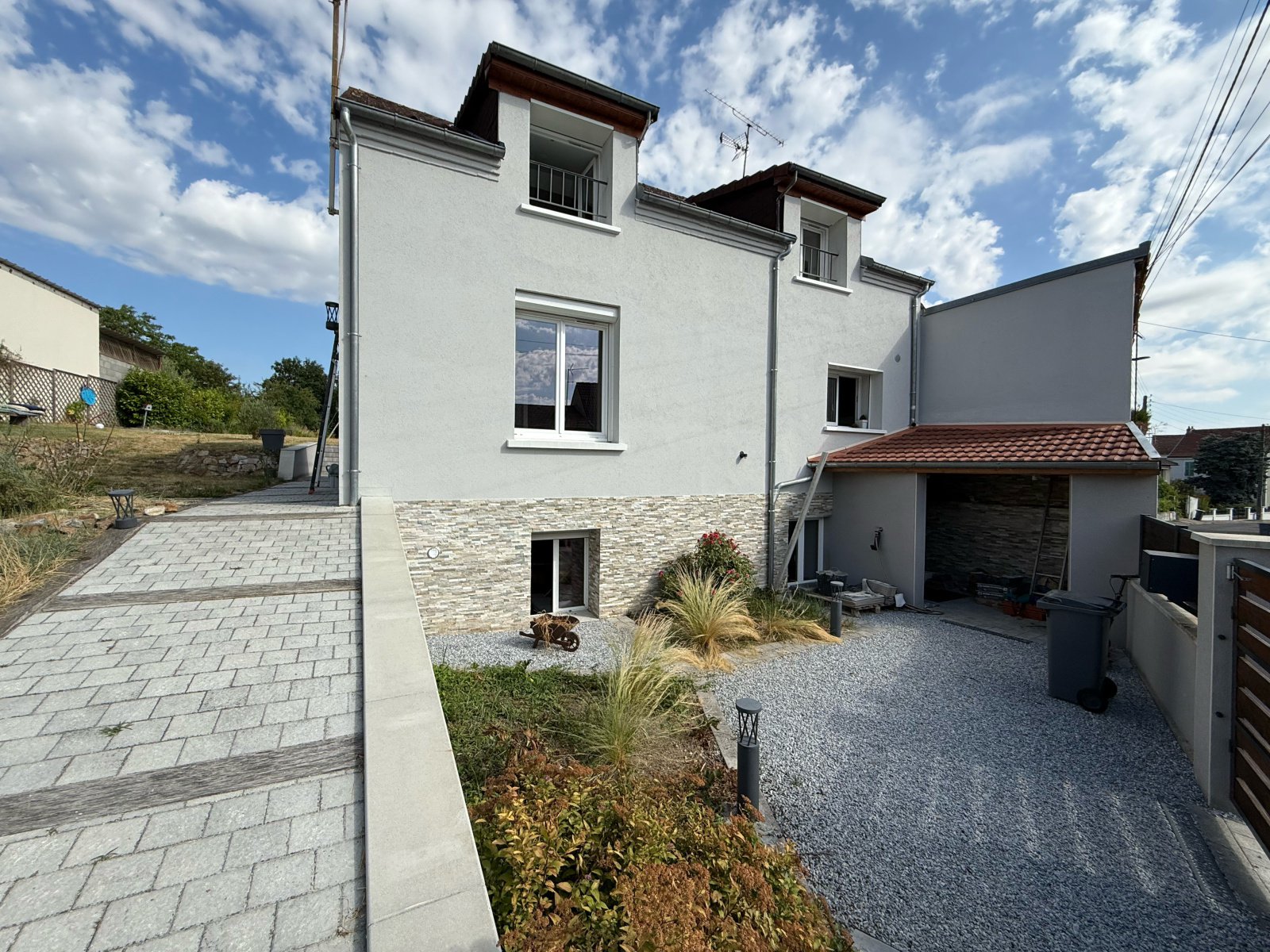 Maison 7 pièces 172 m² · à Bellerive sur Allier · 172 m² · 330 000 €